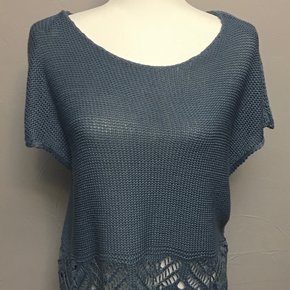 Cato sleeveless pullover- Sz. L. Med blue- fringe